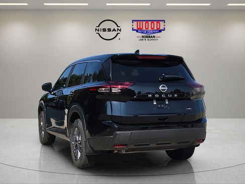 Certified 2026 Nissan Rogue S AWD/4WD image 4