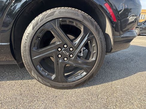 Used 2025 Chevrolet Equinox EV RS image 11