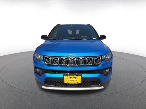 Used 2025 Jeep Compass Limited AWD/4WD image 4