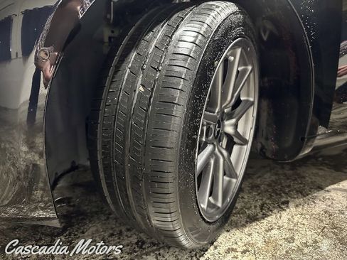 Used 2018 Tesla Model 3 Long Range image 31