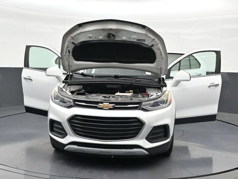 Used 2019 Chevrolet Trax LT w/ LT Convenience Package FWD image 36