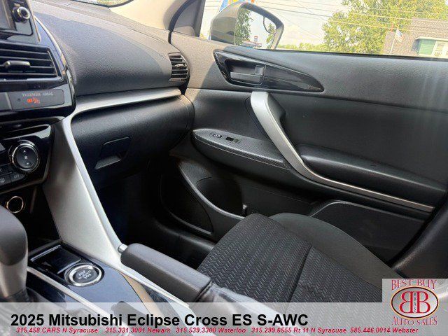 Used 2025 Mitsubishi Eclipse Cross ES AWD/4WD image 17