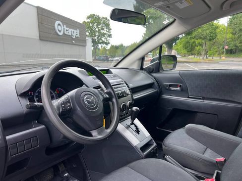 Used 2009 MAZDA MAZDA5 Sport image 10