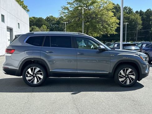 Certified 2024 Volkswagen Atlas SEL AWD/4WD image 6