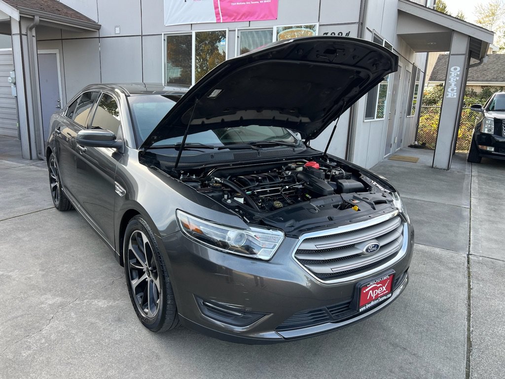 Used 2015 Ford Taurus SEL w/ Equipment Group 201A FWD image 10