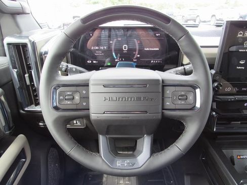 New 2026 GMC Hummer EV 4x4 Crew Cab image 15