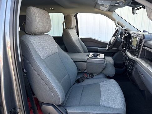 Used 2025 Ford F250 XLT image 27