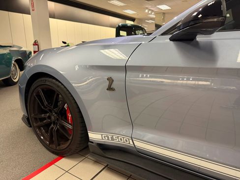 Used 2022 Ford Mustang Shelby GT500 w/ Technology Package RWD image 4