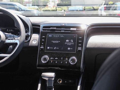 Certified 2023 Hyundai Tucson SEL AWD/4WD image 17