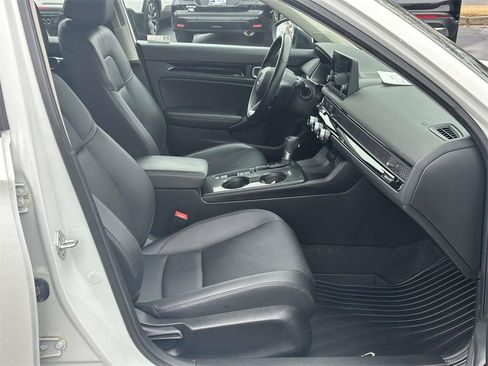 Certified 2022 Honda Civic EX-L image 6
