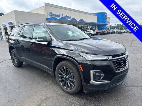 Used 2023 Chevrolet Traverse RS AWD/4WD image 1