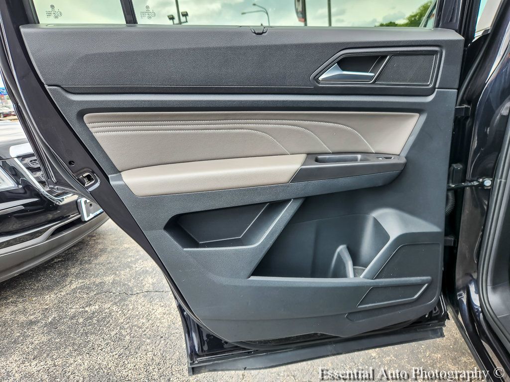 Used 2022 Volkswagen Atlas SE AWD/4WD image 19