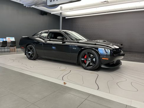 Certified 2023 Dodge Challenger R/T w/ Plus Package image 7