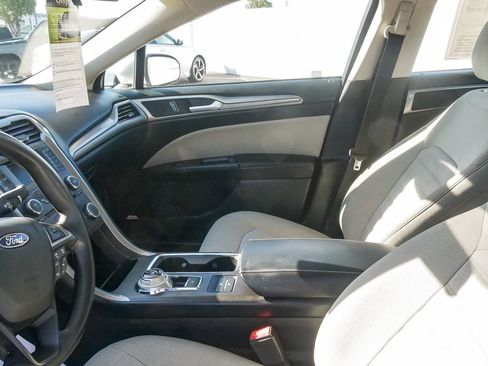 Used 2018 Ford Fusion S image 17