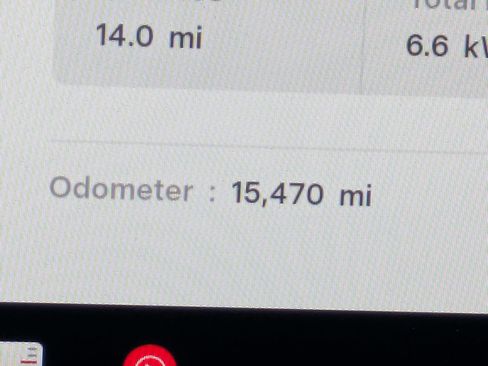 Used 2025 Tesla Model Y Long Range image 11