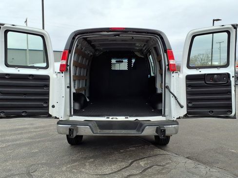 Used 2024 GMC Savana 2500 w/ Driver Convenience Package RWD image 12