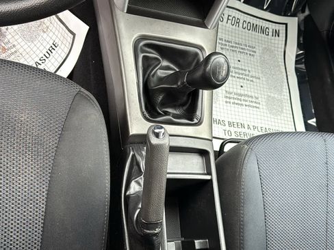 Used 2011 Subaru Forester 2.5X w/ Alloy Wheel Value Pkg image 18