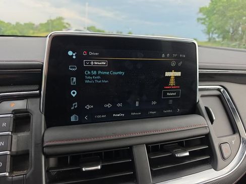 Used 2024 Chevrolet Tahoe RST w/ Luxury Package AWD/4WD image 8