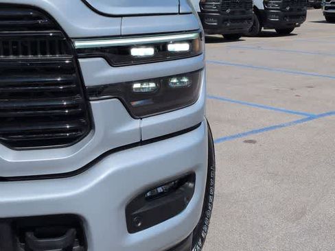 New 2026 RAM 2500 Laramie AWD/4WD image 11
