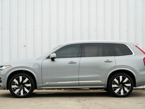 Used 2024 Volvo XC90 T8 Ultimate w/ Protection Package Premier image 9
