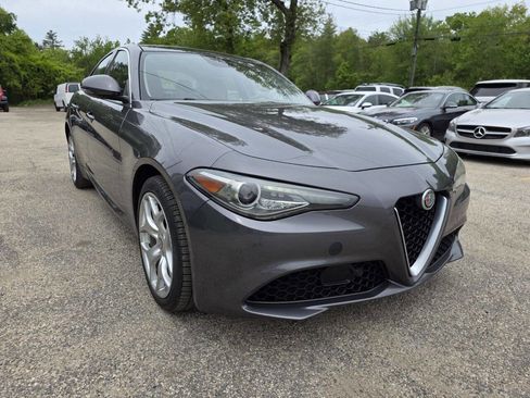 Used 2018 Alfa Romeo Giulia Ti AWD/4WD image 6