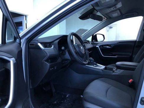 Certified 2025 Toyota RAV4 XLE AWD/4WD image 10