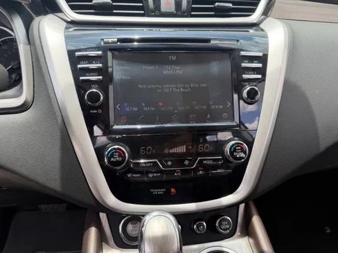 Used 2015 Nissan Murano Platinum w/ Platinum Technology Package FWD image 19