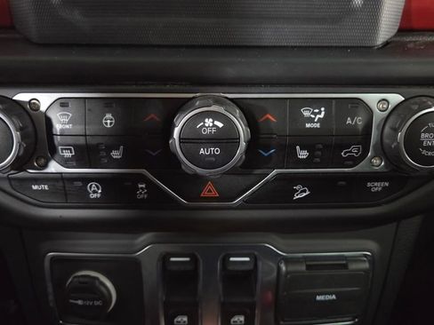 Used 2021 Jeep Wrangler Rubicon w/ Steel Bumper Group image 25