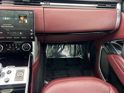 Certified 2023 Land Rover Range Rover Autobiography AWD/4WD image 32