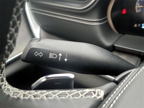 Used 2021 Jeep Grand Cherokee L Overland w/ Luxury Tech Group IV image 31