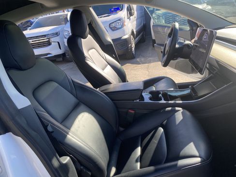 Used 2020 Tesla Model 3 Long Range image 27