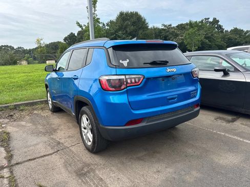 Used 2018 Jeep Compass Sport w/ Tech Group FWD image 11