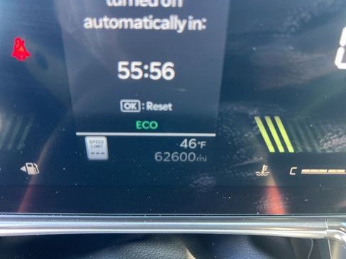 Used 2024 Kia Sorento S image 13