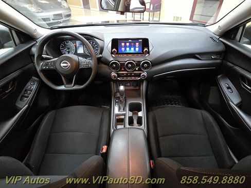 Used 2024 Nissan Sentra S image 16