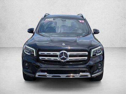 Used 2022 Mercedes-Benz GLB 250 image 2