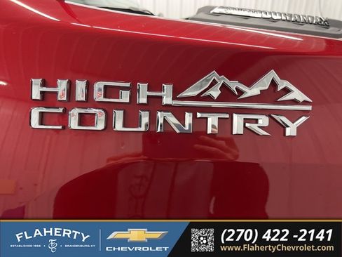 Used 2025 Chevrolet Silverado 3500 High Country w/ Technology Package AWD/4WD image 19
