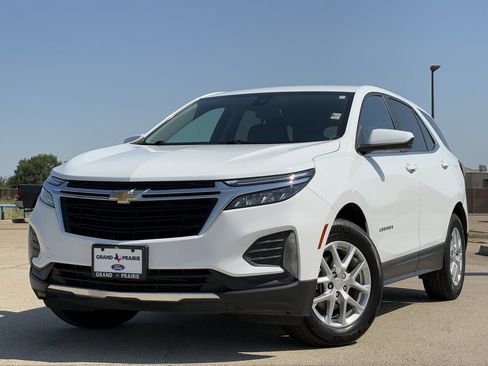 Used 2023 Chevrolet Equinox LT FWD image 2