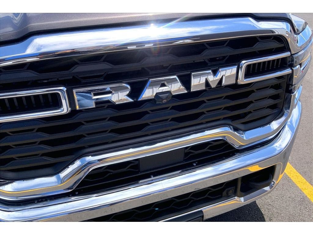Used 2025 RAM 3500 Big Horn AWD/4WD image 30