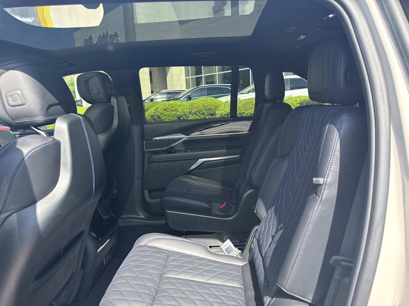 New 2026 Cadillac Escalade IQ Luxury 1 AWD/4WD image 15