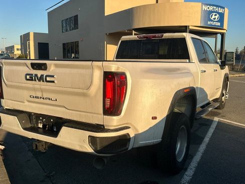 Used 2023 GMC Sierra 3500 Denali w/ Denali Ultimate Package image 3