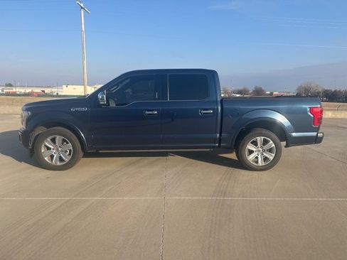 Used 2018 Ford F150 Platinum w/ Equipment Group 701A Luxury image 8