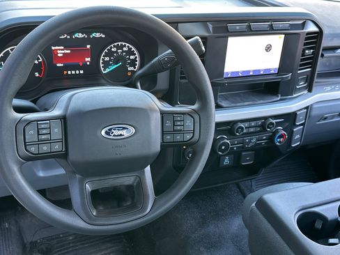 Used 2024 Ford F350 XLT AWD/4WD image 13