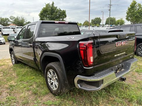 Used 2025 GMC Sierra 1500 SLT AWD/4WD image 6