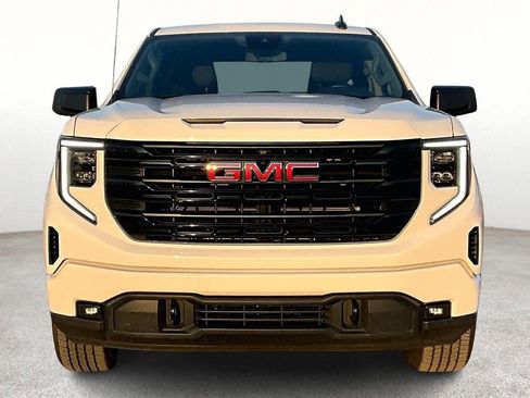 Used 2024 GMC Sierra 1500 Elevation image 5