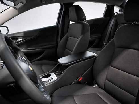 Used 2024 Chevrolet Malibu LS FWD image 18