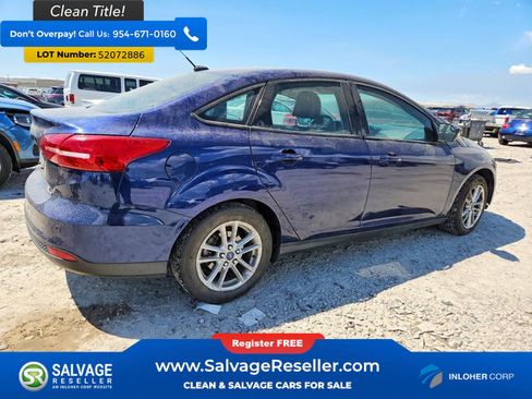 Used 2016 Ford Focus SE w/ Equipment Group 201A FWD image 4