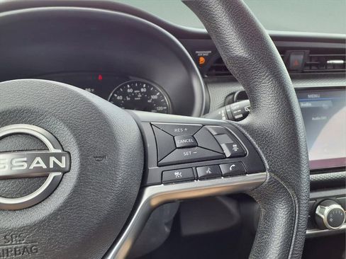 Used 2023 Nissan Kicks SV FWD image 16