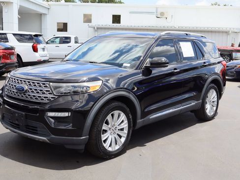 Used 2020 Ford Explorer Limited w/ Class III Trailer Tow Package AWD/4WD image 5