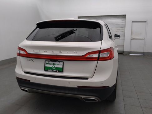 Used 2016 Lincoln MKX Reserve w/ Technology Package FWD image 7