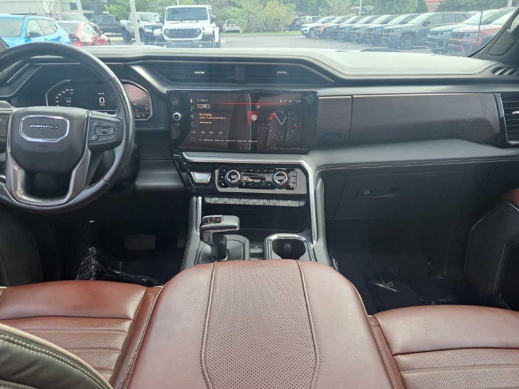 Used 2023 GMC Sierra 1500 Denali Ultimate AWD/4WD image 12